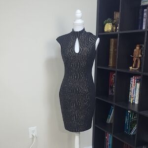 JAX Black Metallic Gold Keyhole Neckline Exposed BackZip Sleeveless Sheath Dress